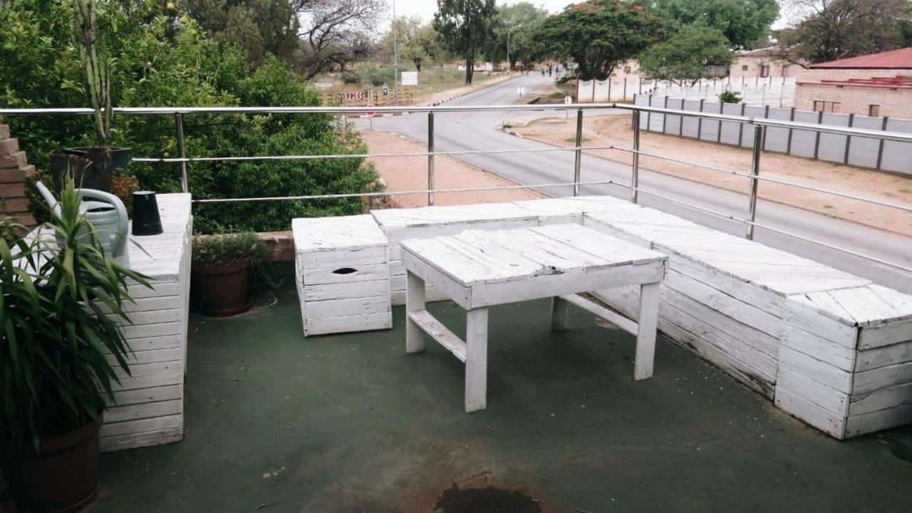 Albergue Tsumeb Backpackers & Safari Exterior foto